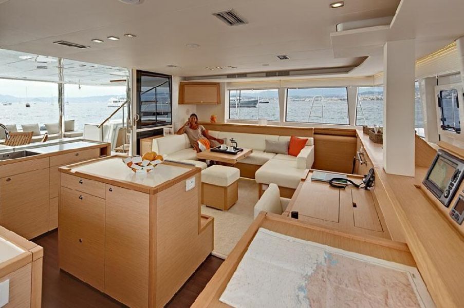 Lagoon 560