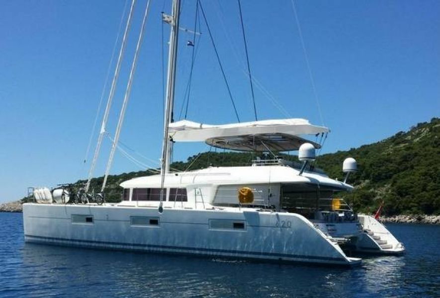 Lagoon 620