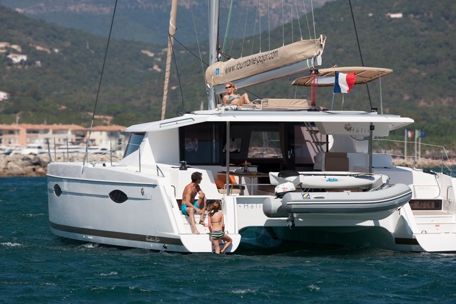 Helia 44