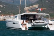 Helia 44