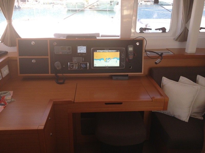 Lagoon 450 Owner Version