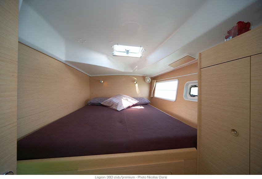 Lagoon 380 Owner Version