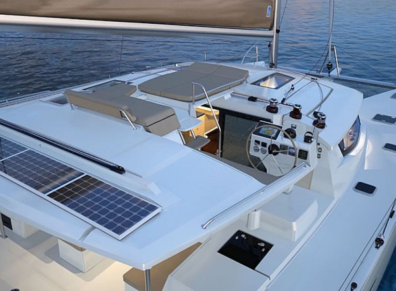 Helia 44