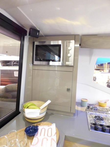 Lucia 40