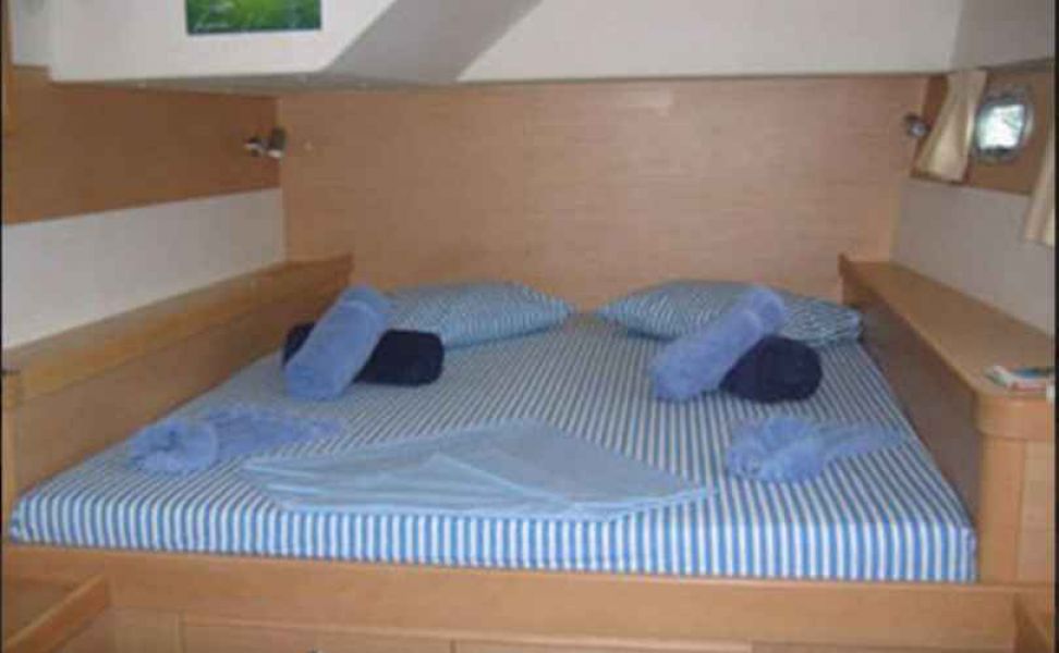 Lagoon 570(4 cab)