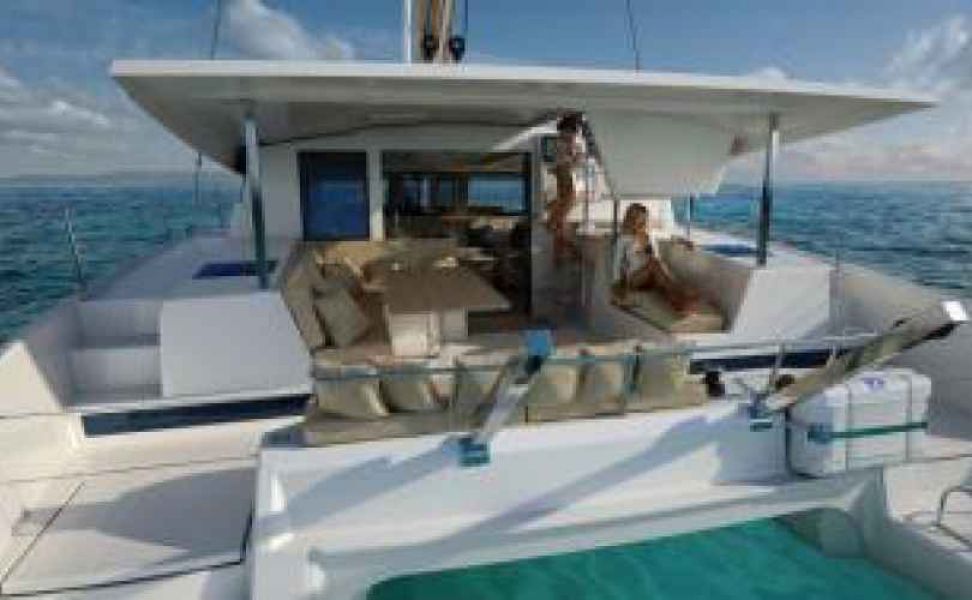 Fountaine Pajot Lucia 40