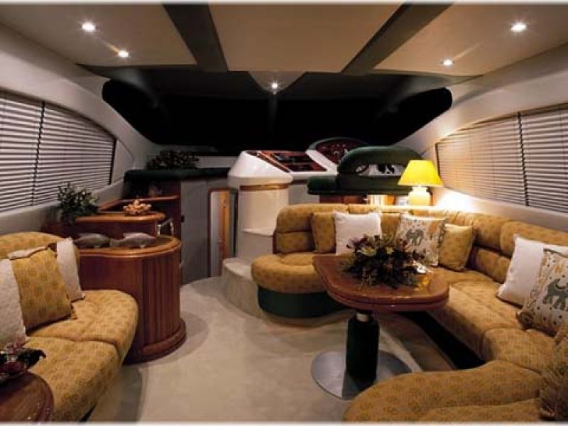 Azimut 46