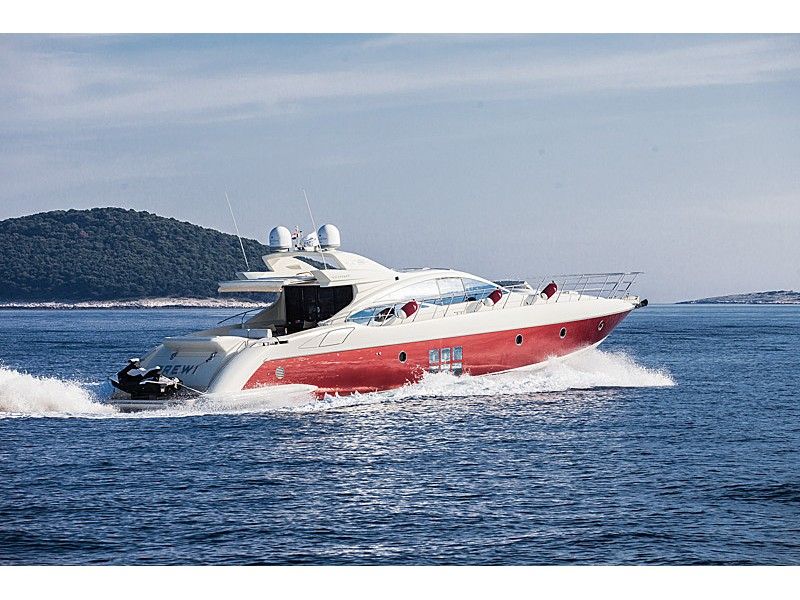 Azimut 68S