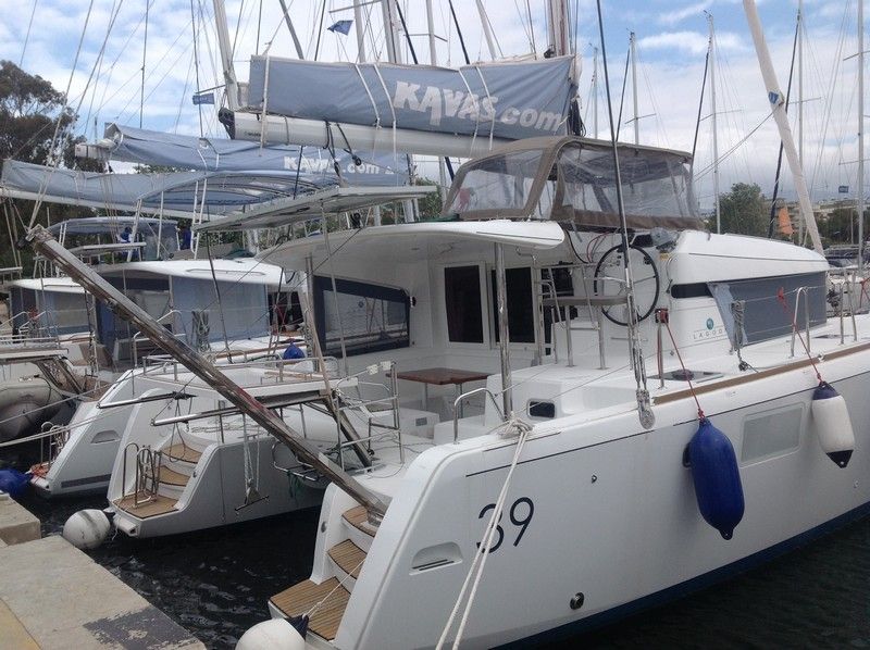 Lagoon 39