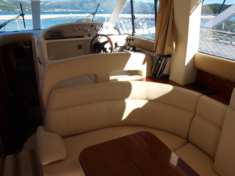 Jeanneau Prestige 36 Fly