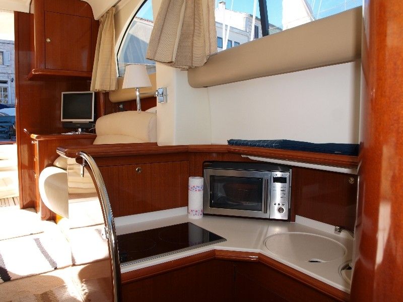 Jeanneau Prestige 36 Fly