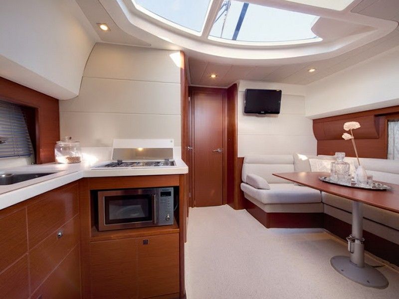 Prestige 38