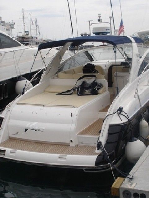 Princess V42