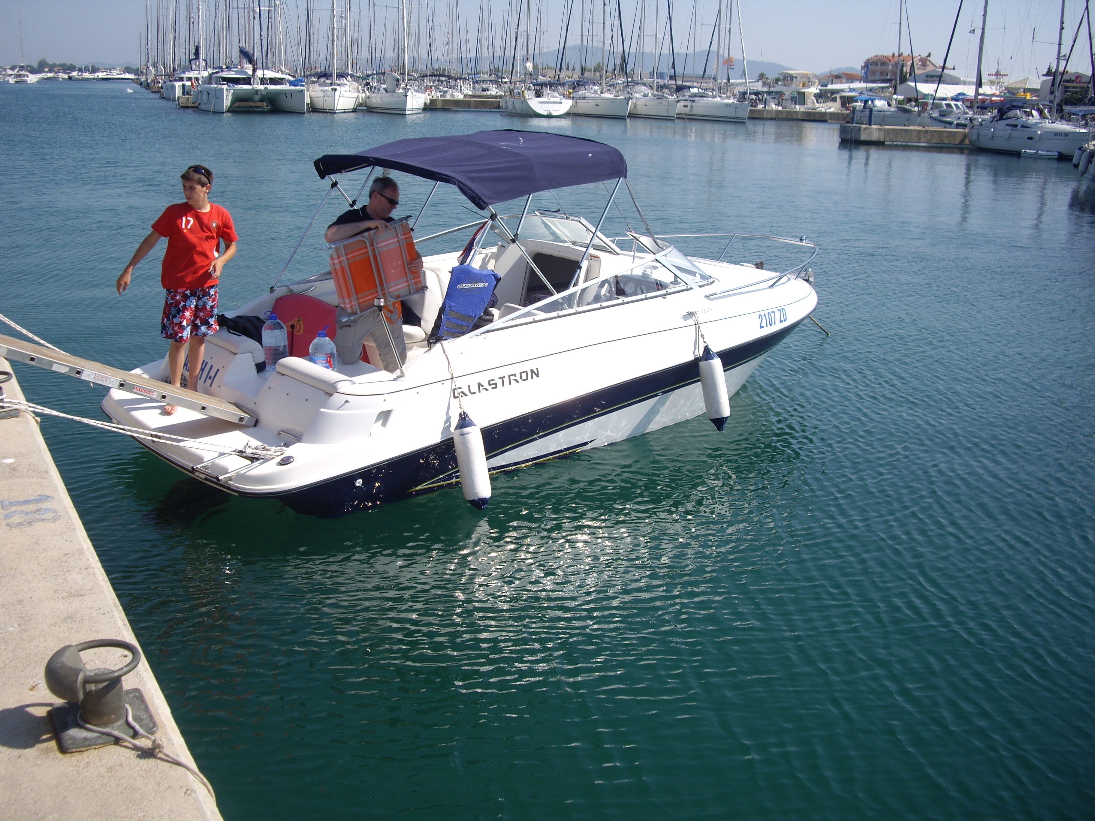 Glastron GS 219