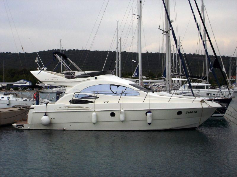 Azimut 39