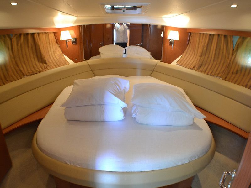 Jeanneau Prestige 42