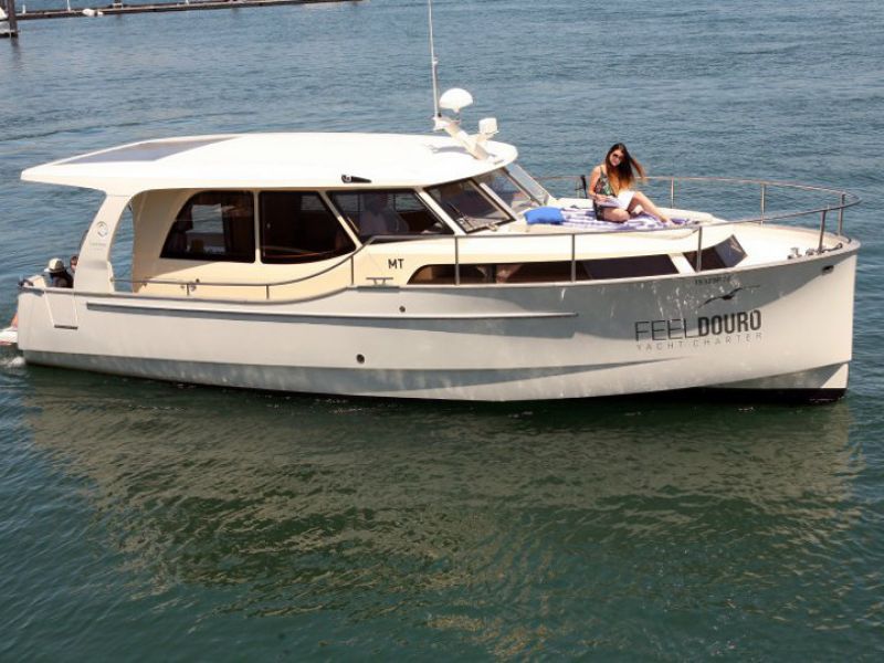 Greenline 33