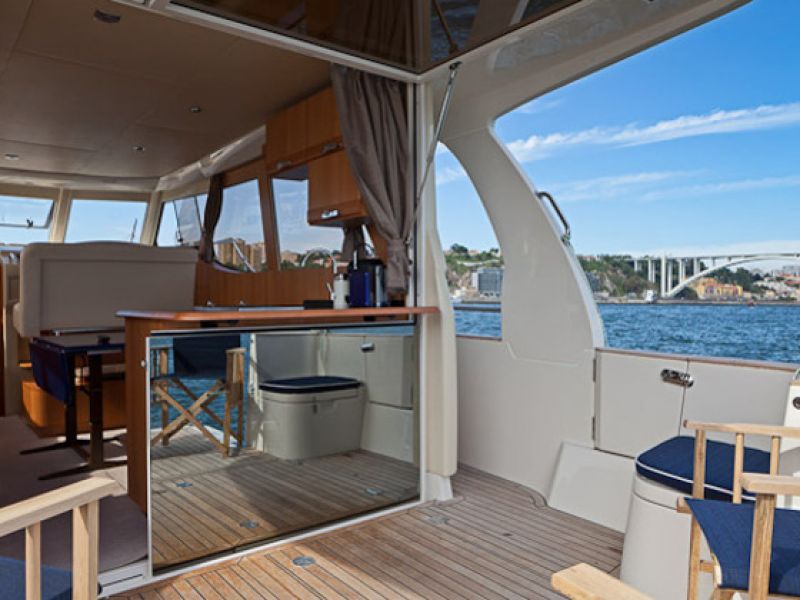 Greenline 33 Hybrid