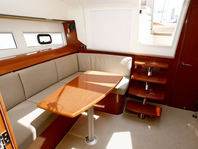 Jeanneau Leader 10