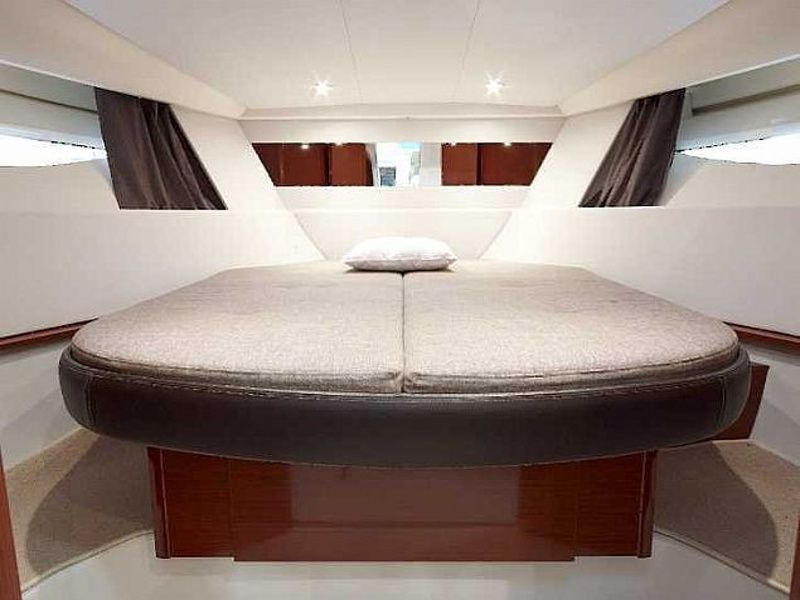 Jeanneau Leader 10
