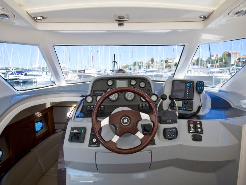 Elan Power 35