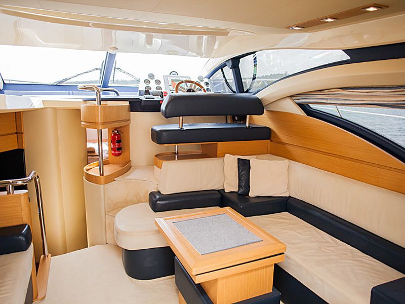 Azimut 43 Flybridge