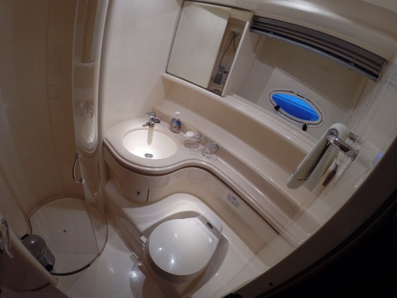 Azimut 46