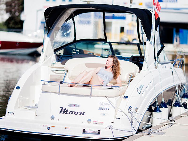 Chaparral 250 Signature