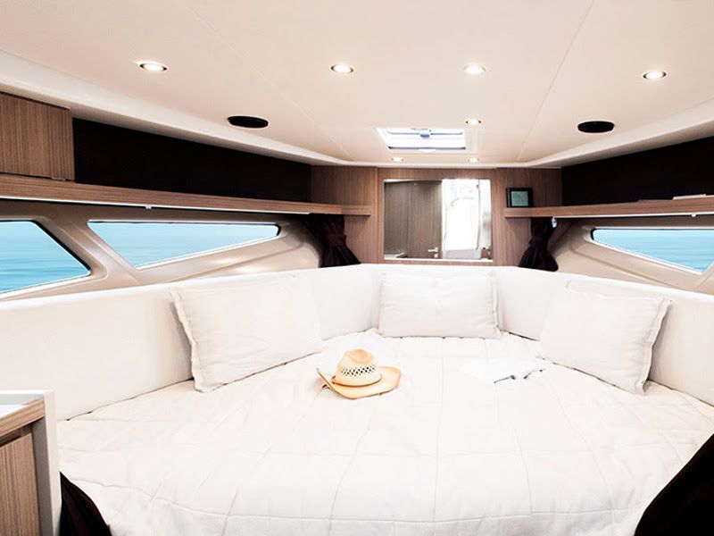 Azimut Atlantis 34