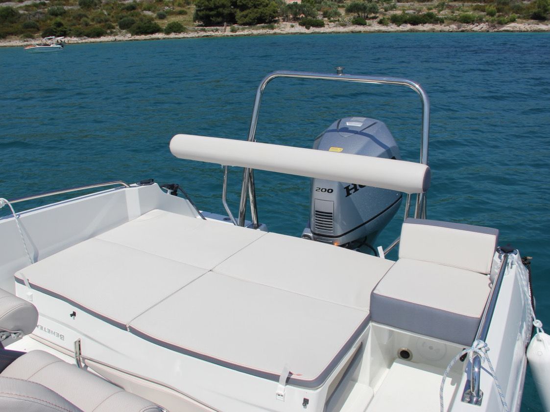 Beneteau Flyer 6 Space Deck