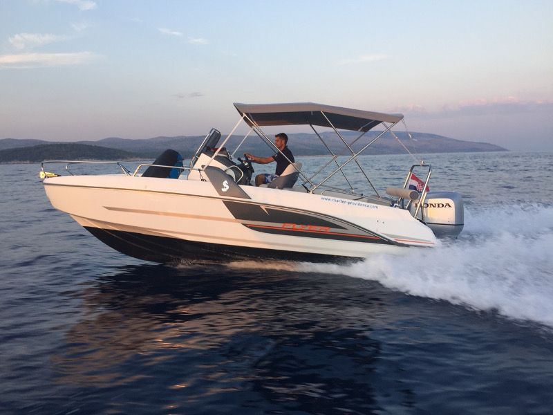 Beneteau Flyer 6 Space Deck