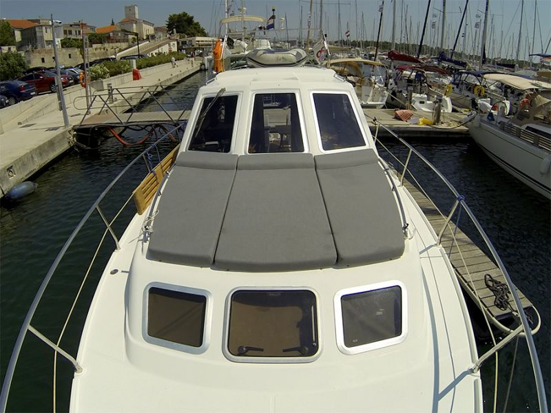 Adria Vektor 1002