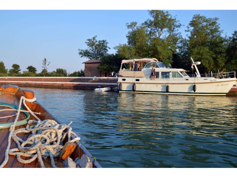 Lagoon 500