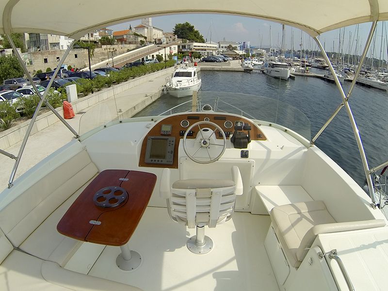 Beneteau S Trawler 42