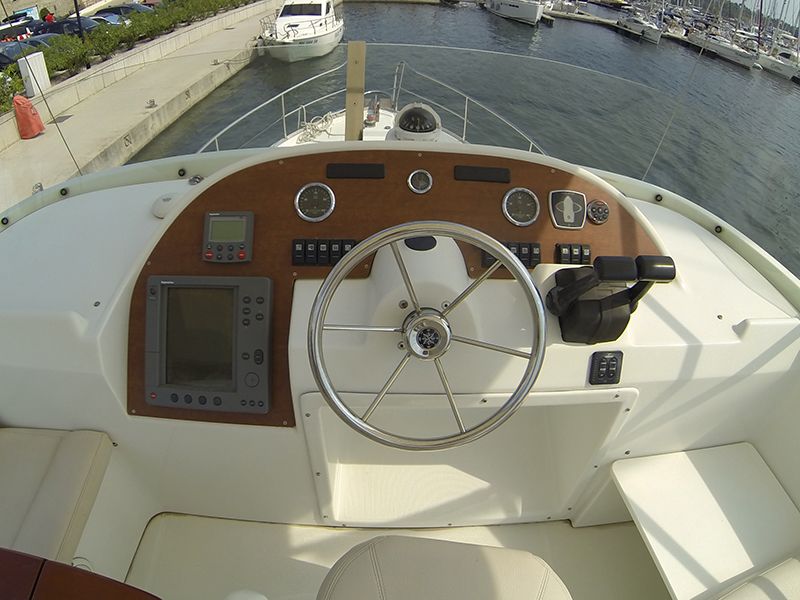 Beneteau S Trawler 42