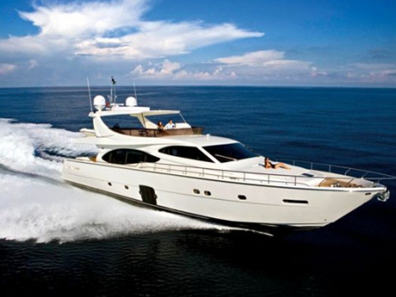 Ferretti 780