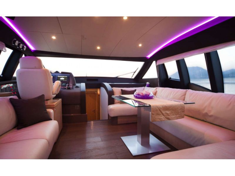 Ferretti 620
