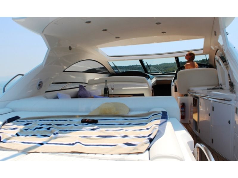 Sunseeker Portofino 53