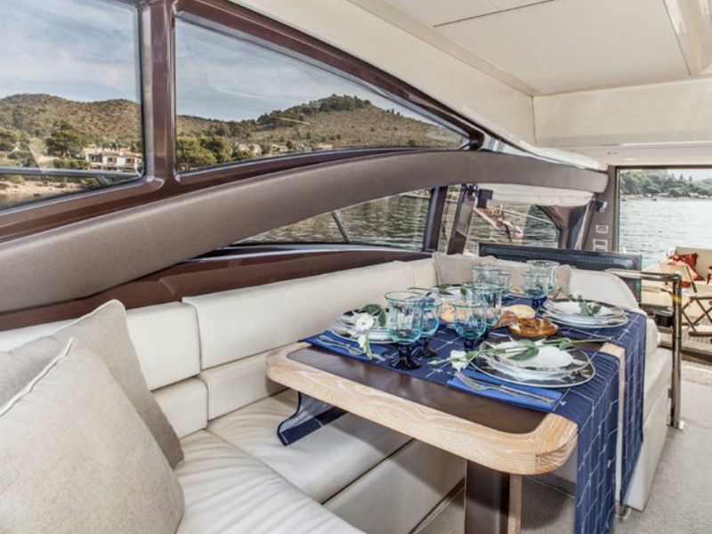 Azimut 58