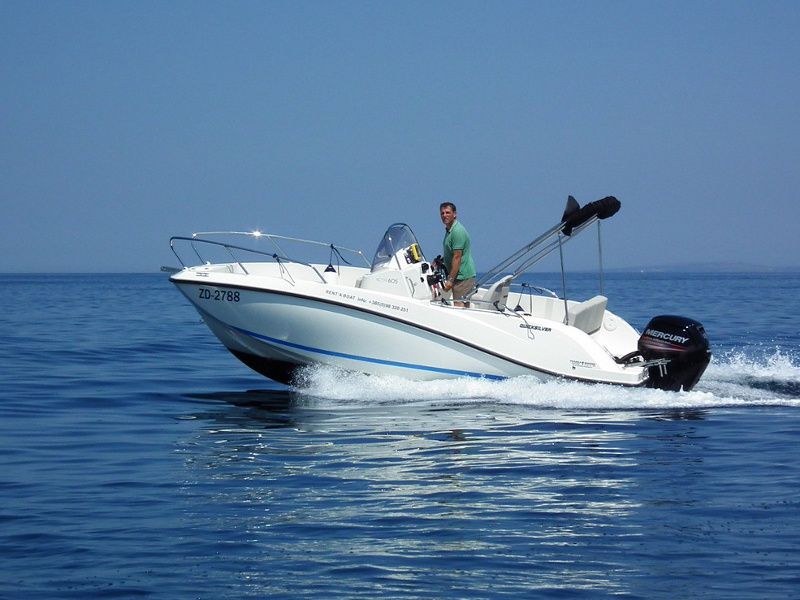 Quicksilver activ 605 open