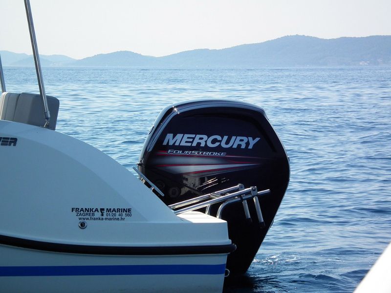 Quicksilver activ 605 open