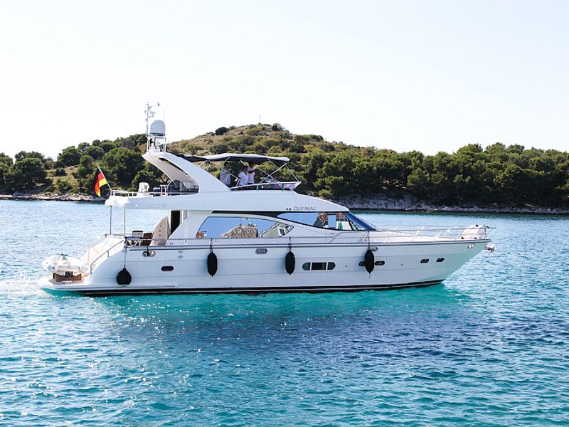 Yaretti 2210