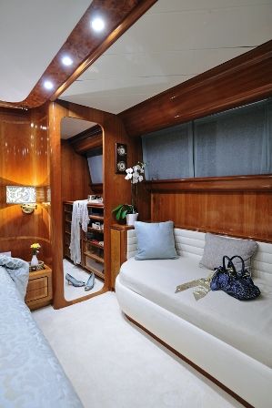 Princess 42 Flybridge