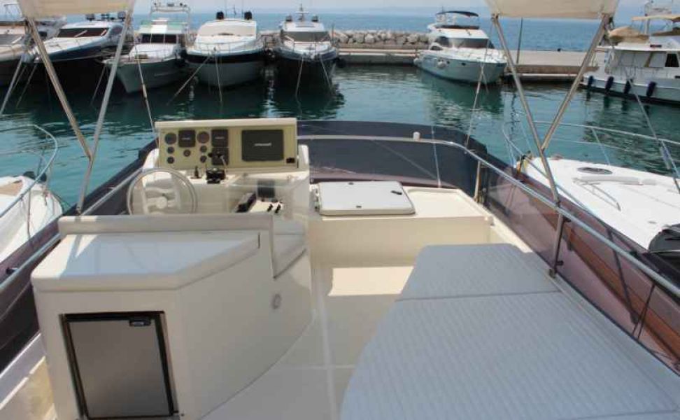 Ferretti 460