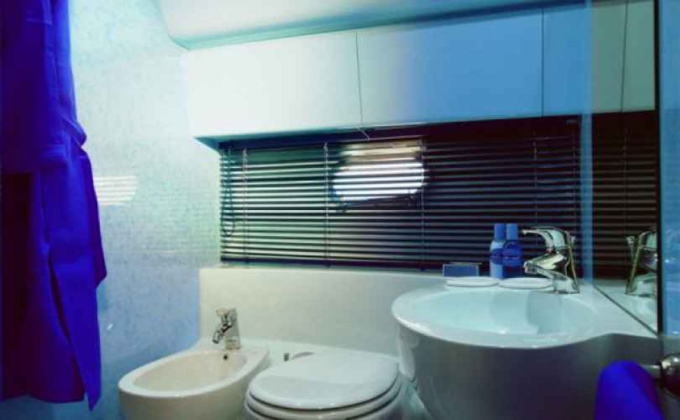 Ferretti 460