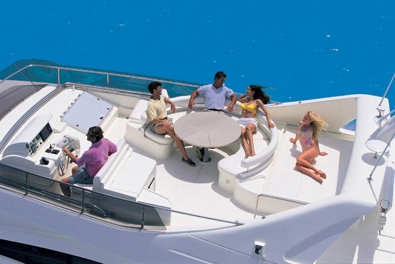 Ferretti 68 - 4 + 2 cab