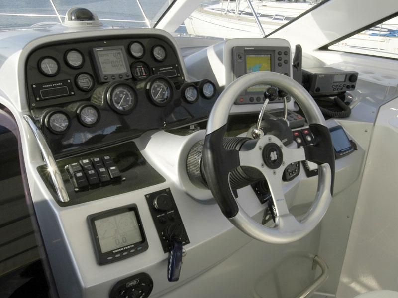 Elan Power E35 Hard Top (Diesel)