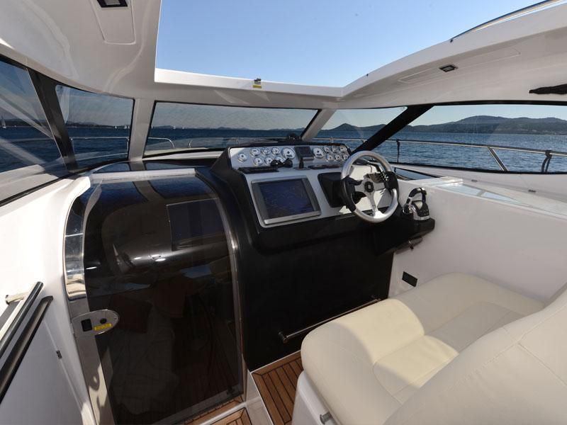 Elan Power E30 Hard Top (Diesel)