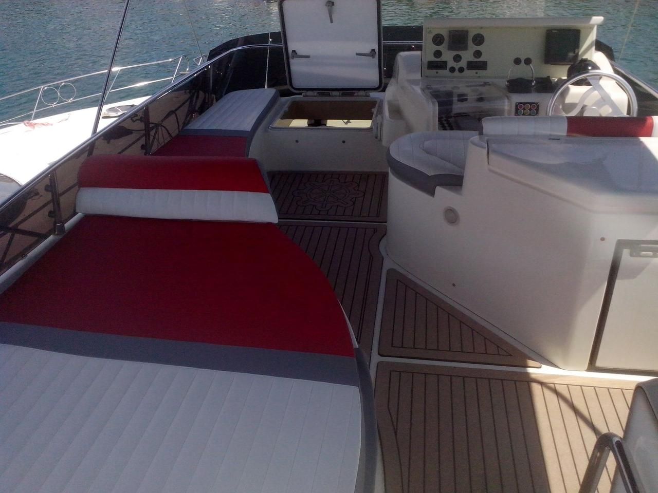 Ferretti 46 Fly