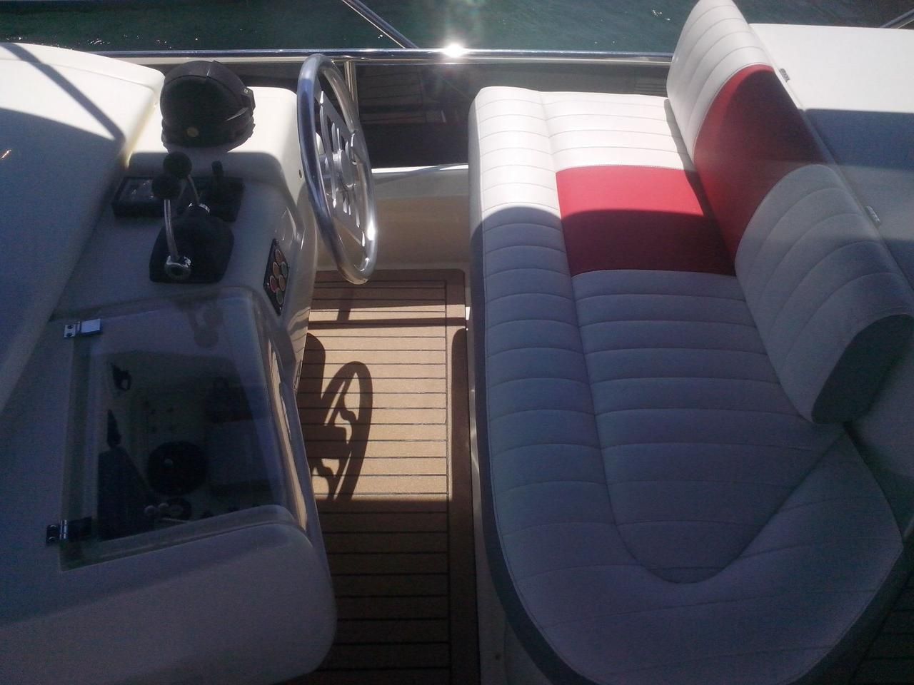 Ferretti 46 Fly